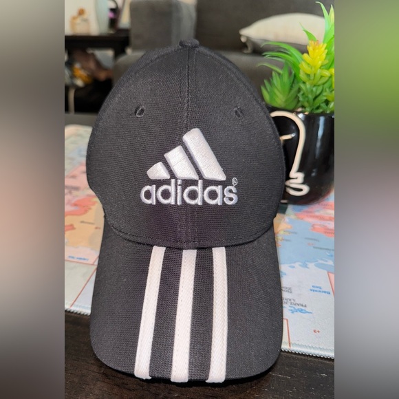 Adidas flex fit hat - Picture 5 of 7
